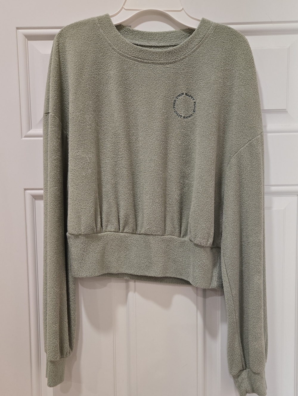 3 For $15 Gilly Hicks Sage Green Cropped Pullover Sweatshirt